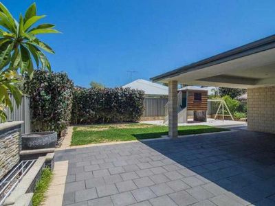 31 Birmingham Parade, Piara Waters