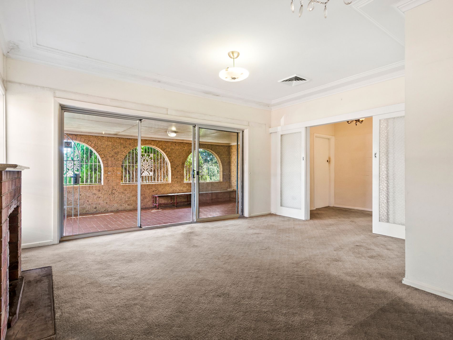 37 Buena Vista Avenue, Lake Heights