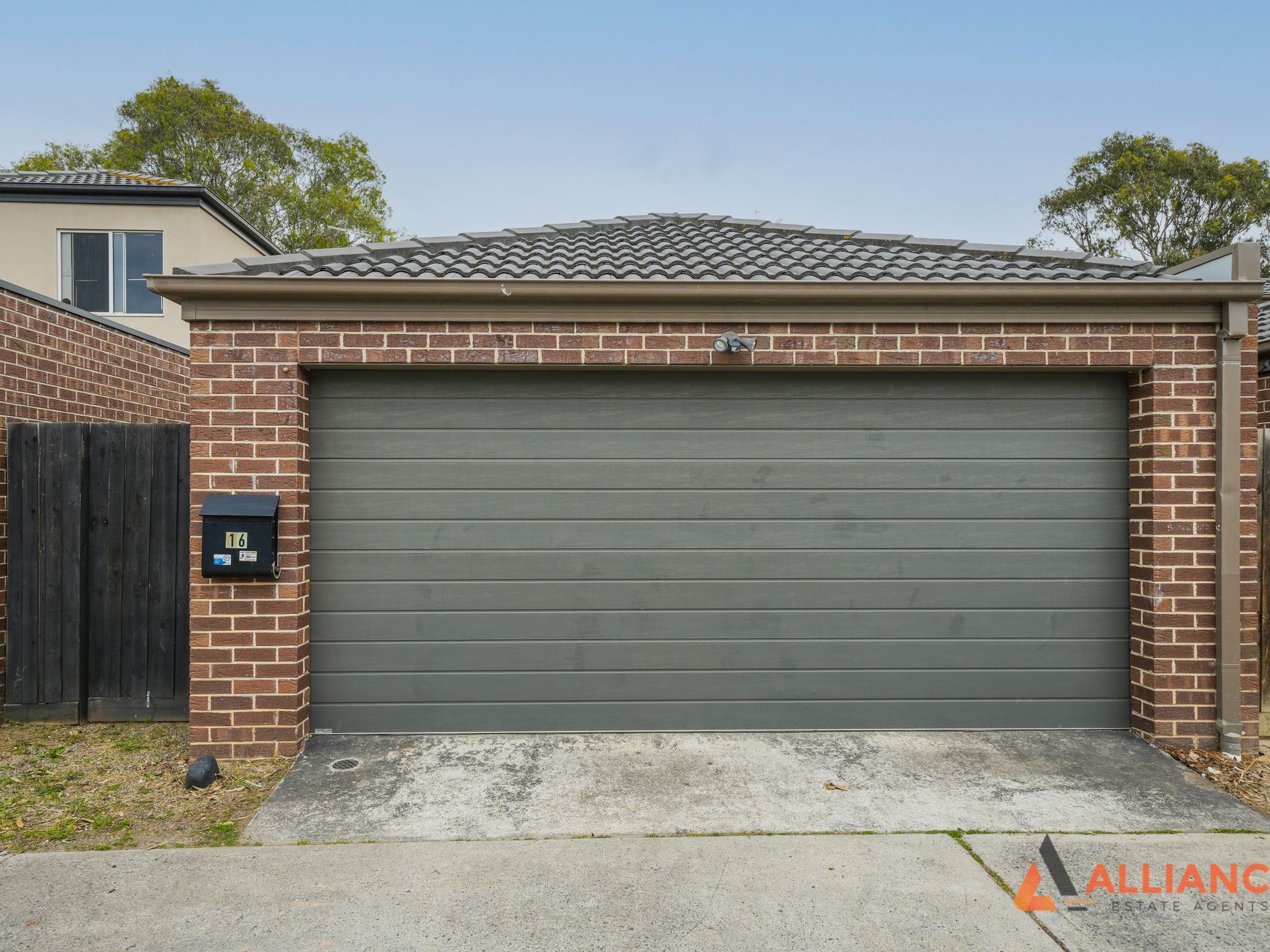 16 LEVENS LANE, Mernda