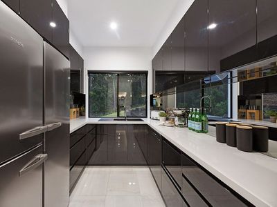 33 Kingfisher Crescent, Palmview