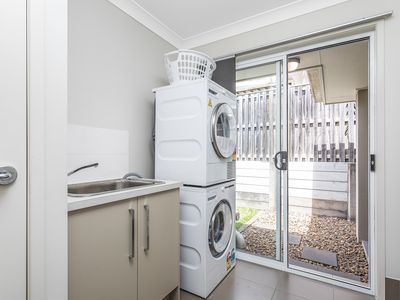 9 Bunderoo Cir, Pimpama