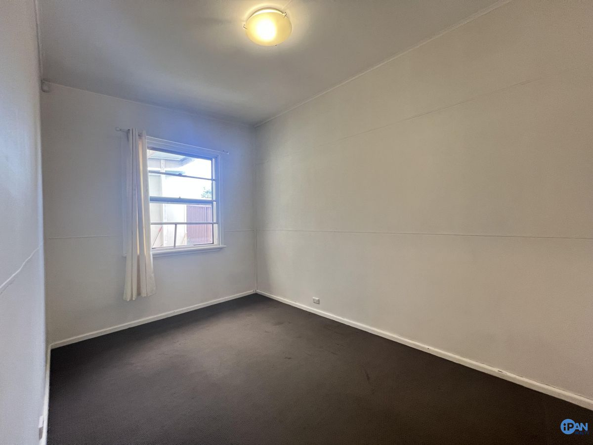 5 McBurney Avenue, Mascot
