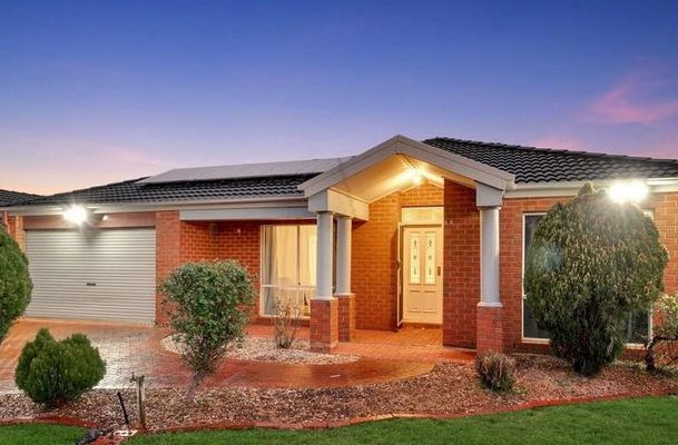 70 Kennedy Parade, Roxburgh Park