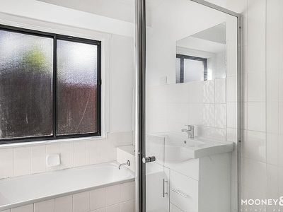 4 Kara Walk, Cranbourne
