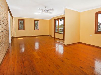 5 Karingal Avenue, Koonawarra