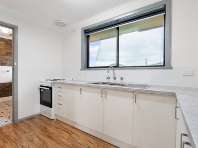 1 Cyrilla Court, West Wodonga