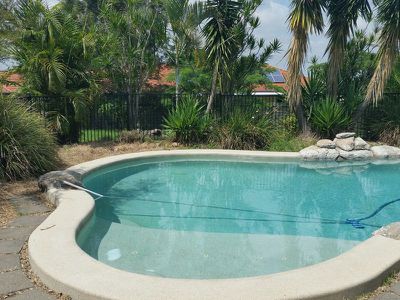 6 Carbine Court, Karalee