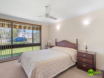 11 Inderan Avenue, Lake Haven