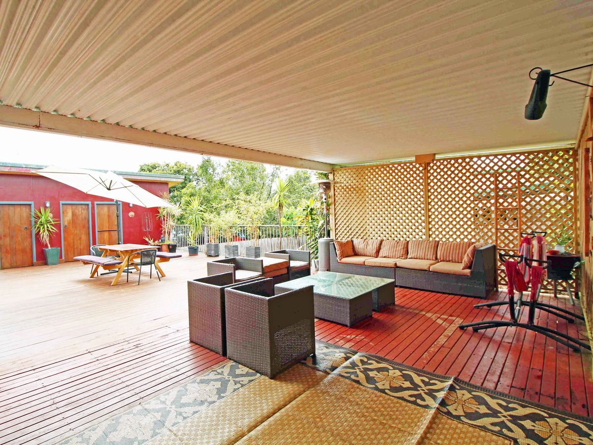 14 GRAY STREET, Atherton