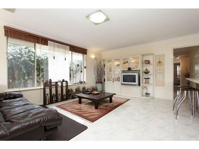 11 Torridon Street, Ardross