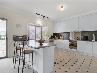 6 Charles Street, Tawonga