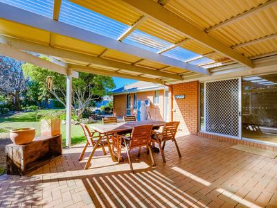 18 AZURE DRIVE, Wodonga