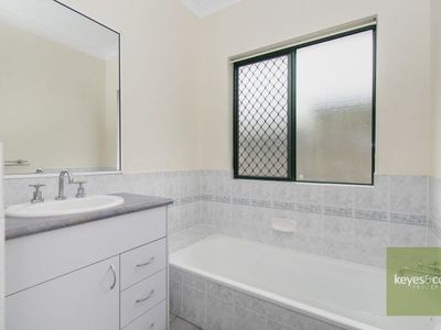 2 / 49 Eleventh Avenue, Railway Estate