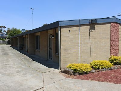 1 / 8 Lindel Street, Newcomb