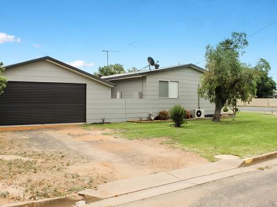 118 Cathundril Street, Narromine