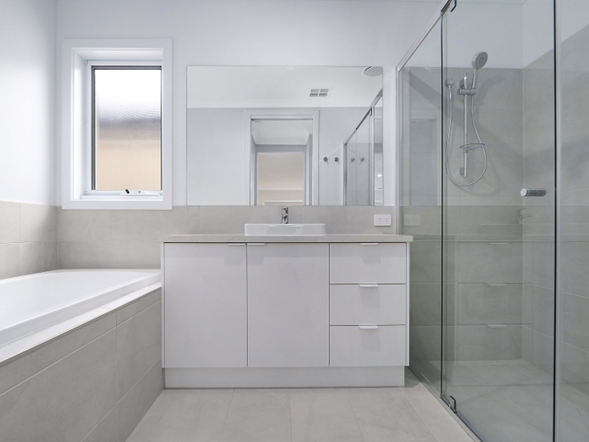 13 AXFORD BOULEVARD, Wodonga