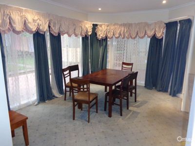 42 Eleanore Crescent, Hallam