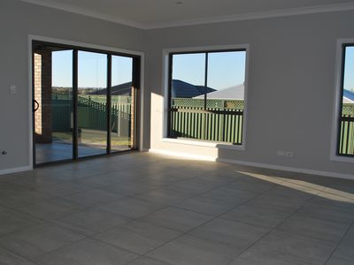 17 Eddy Court, Dubbo