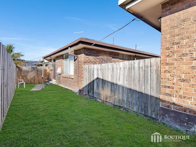 3 / 247 Gladstone Road, Dandenong North