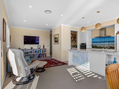221 The Ridgeway, Stoke