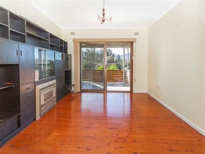 17 Leigh Cres, Unanderra
