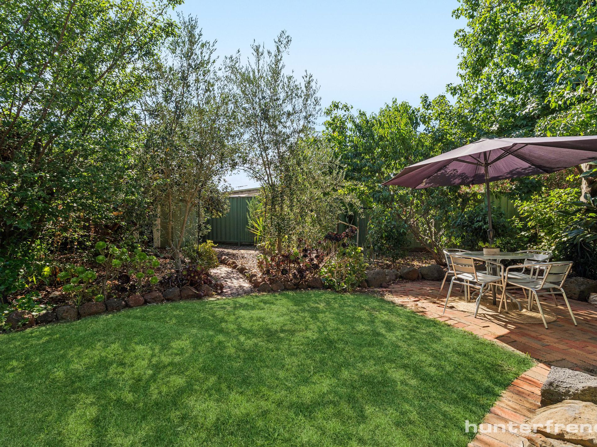 37 Myrtle Grove, Altona