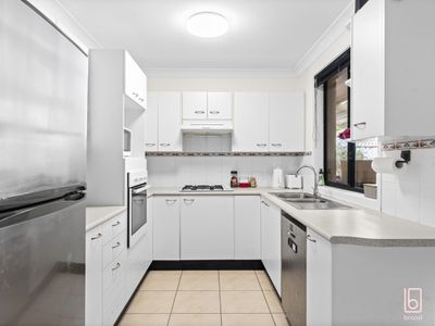 8 Tristram Close, Lake Haven