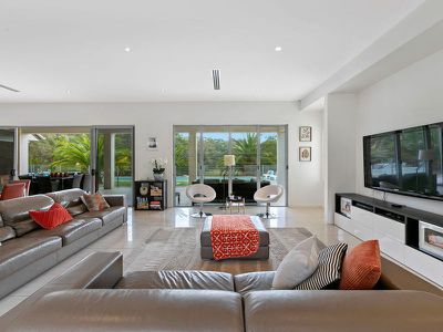 208 Alperton Road, Burbank