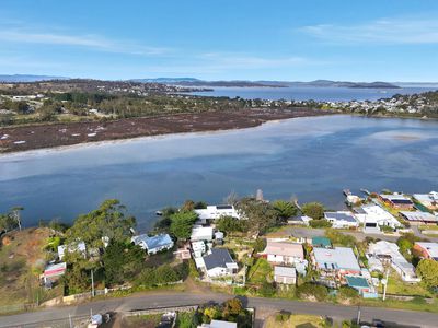 17 Erle Street, Carlton River