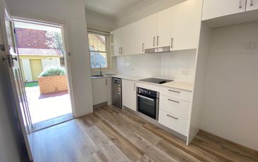 4 / 6 Greenwood Avenue, Coogee