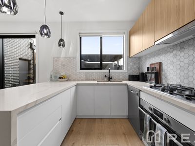 2 / 33 Albert Road, Hallam