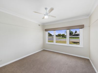 16 McNamara Street, Finley