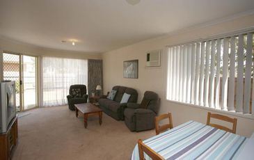 1 Regent Close, Berwick