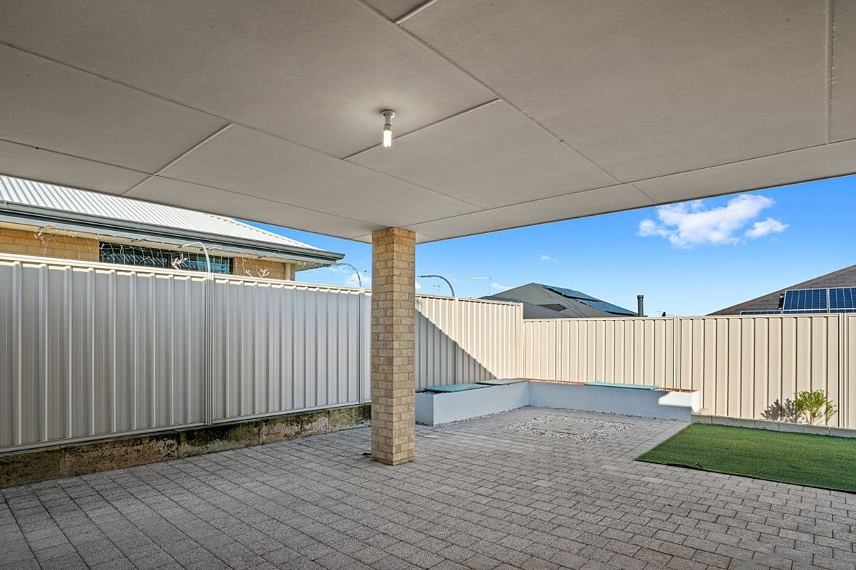 21 Pinelle Parkway, Aubin Grove