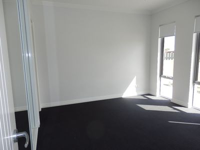 4 Heyshott Road, Balga