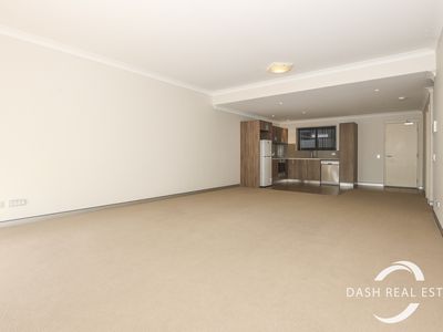 4/2 Walsh Loop, Joondalup