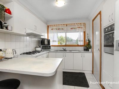 2 Gazley Court, Altona Meadows
