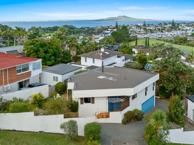 1/5 Seaview Road, Castor Bay