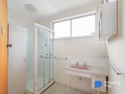 2 / 28 Neale Street, Kennington