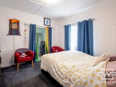 208 Sandon Street, South Guyra