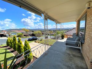 594 Whinray Crescent, East Albury