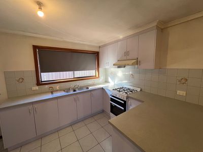 2 / 13 Dunkirk Avenue, Shepparton