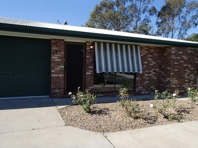 2 / 2 Palm Avenue, Raceview