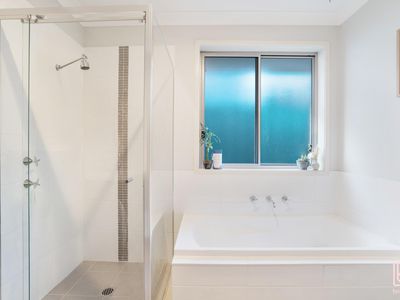 29 Trevally Avenue, Chain Valley Bay