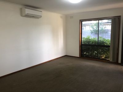 1 / 13 Matilda Court, Belmont