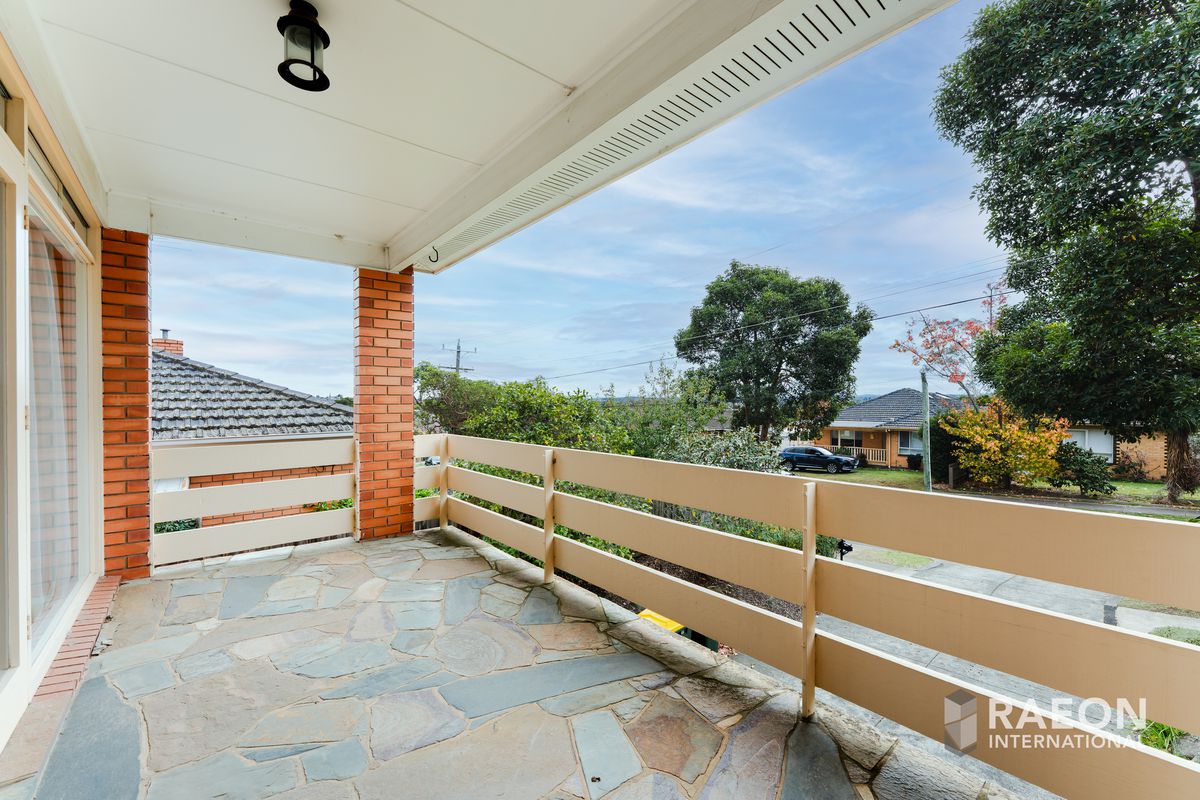 28 Bryson Grove, Templestowe Lower