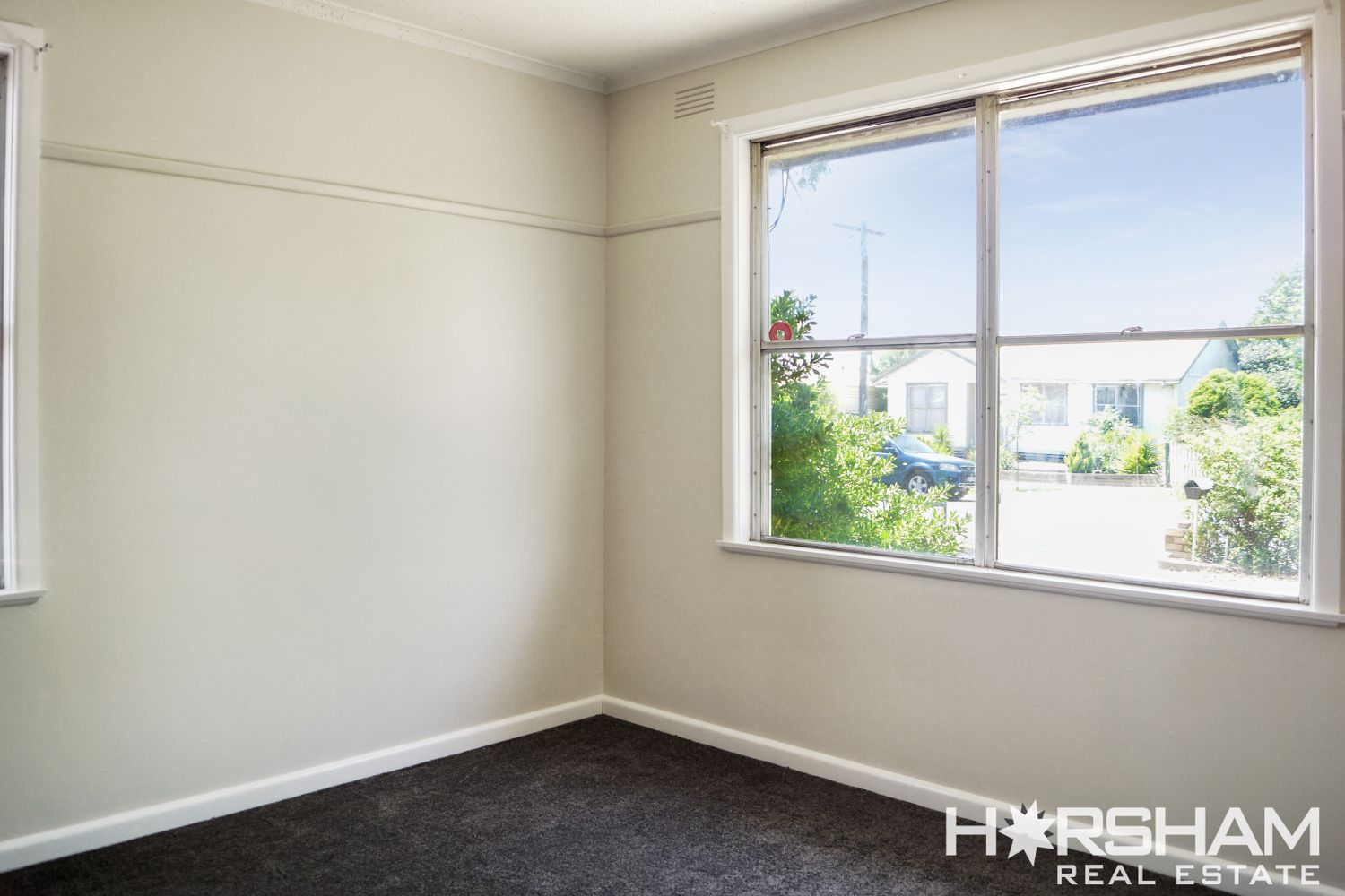 33 Philip Street, Horsham