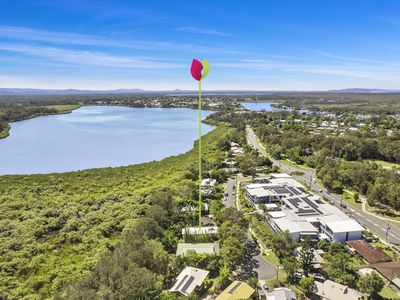 16 Val Crescent, Noosaville