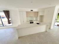 65 / 1 Grande Avenue, Carrara