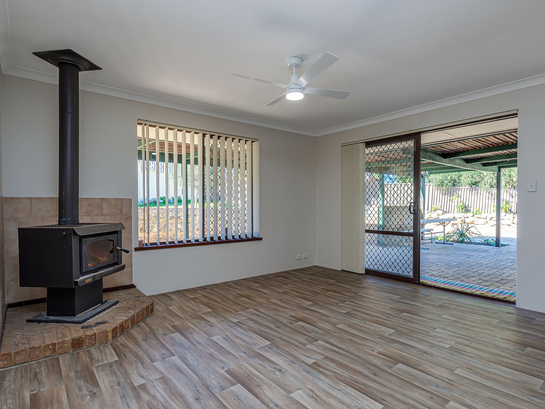 1 Newquay Close, Yanchep